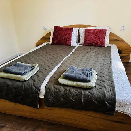 Spacious&cousy 3 Bedroom Apartment