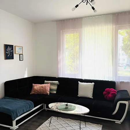 شقة Spacious&cousy 3 Bedroom *